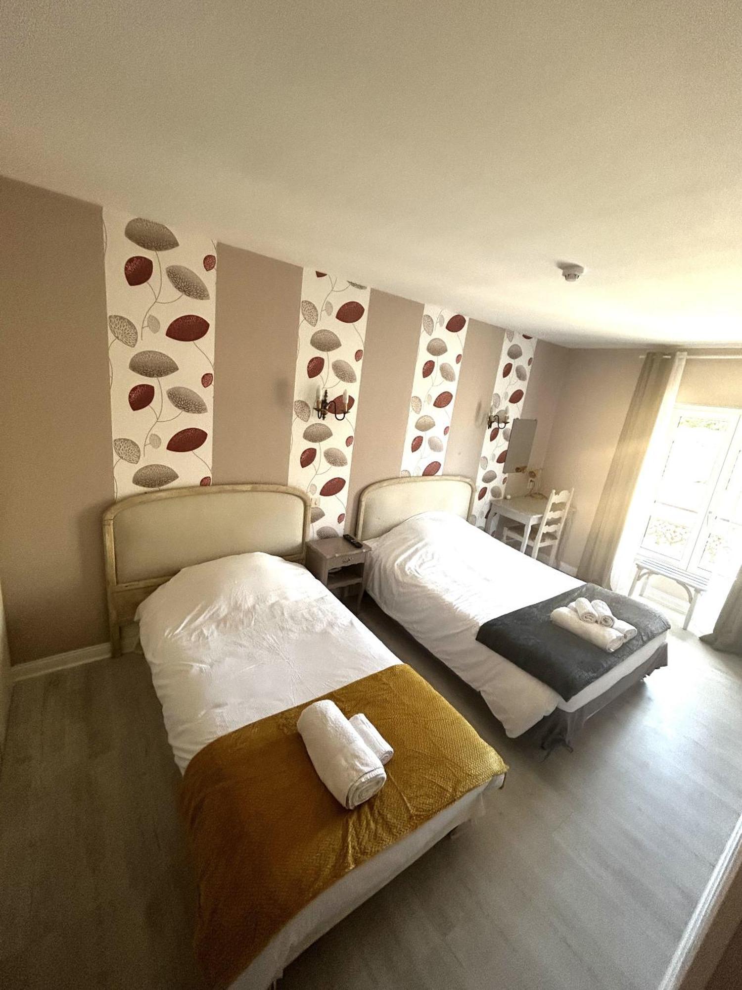 Hotel Central Chaunay Номер фото