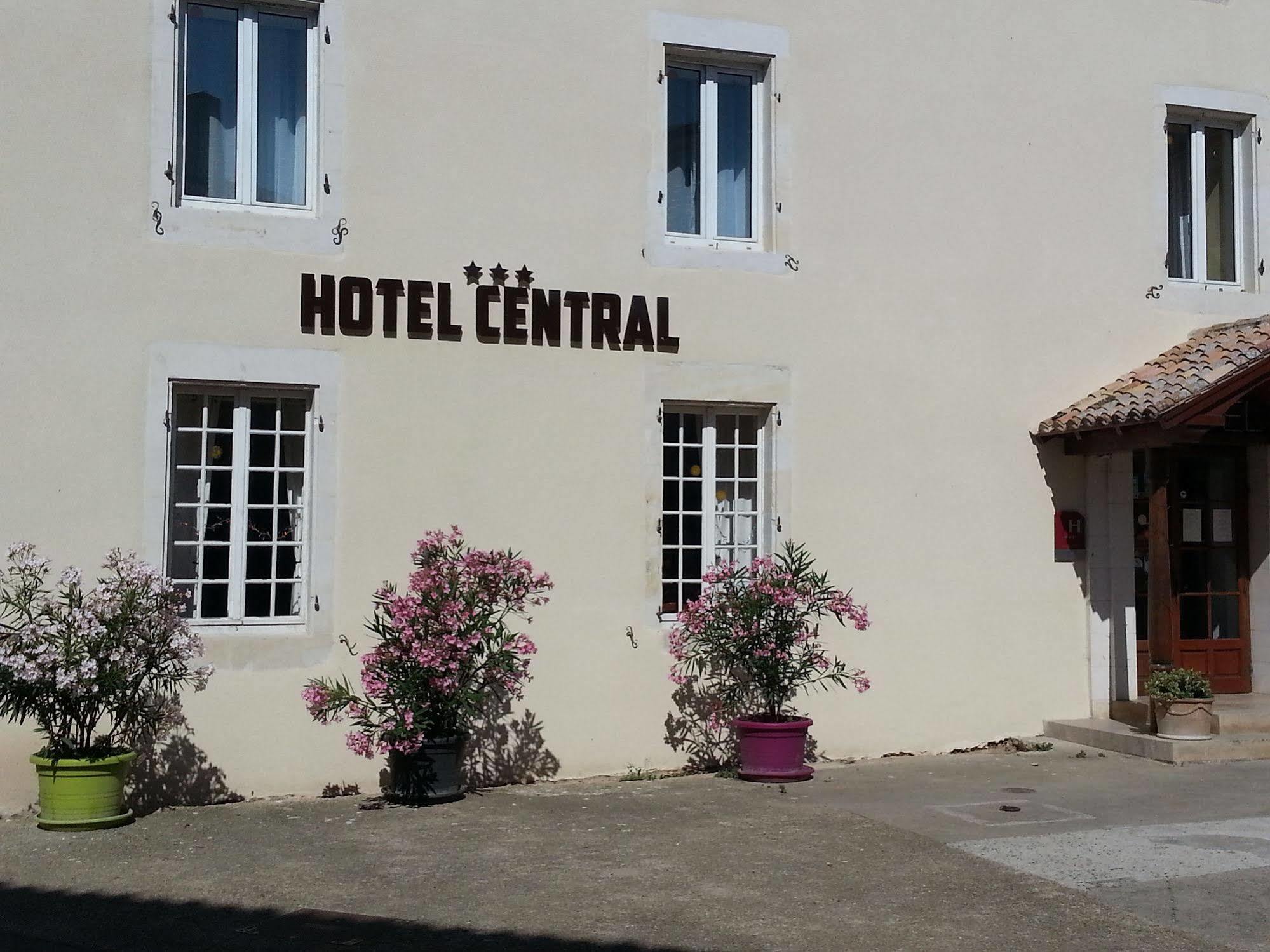 Hotel Central Chaunay Экстерьер фото